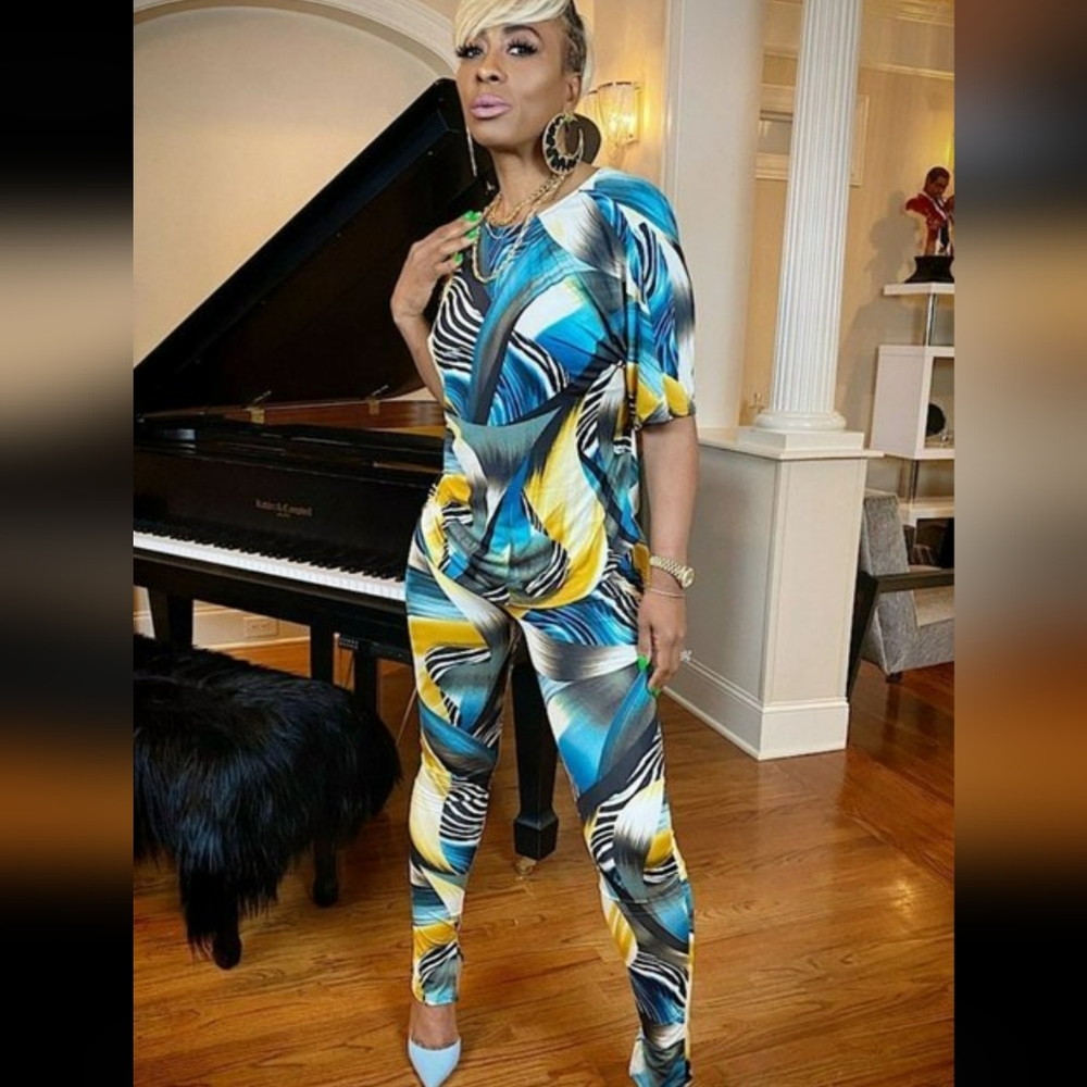 SUPER SEXY 2-PIECE CONVERTIBLE OUTFIT